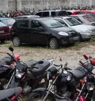 Leilão virtual realizado em Fortaleza disponibiliza 982 lotes de carros, motos e sucatas