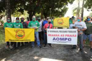 Ambulantes protestam em Pernambuco e cobram liberação de comércio nas praias