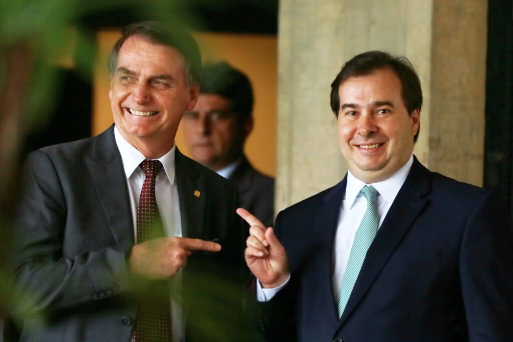 Depois de tanta divergência, presidente da Câmara concorda com decisão de Bolsonaro sobre Renda Brasil