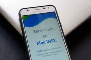 INSS libera carta digital para 1,7 mi de segurados que tiveram o benefício revisado