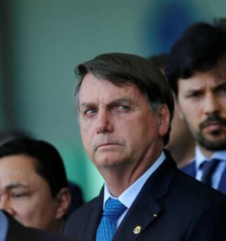 Bolsa Família: Maia e Guedes DESMENTEM Bolsonaro sobre veto do 13º salário