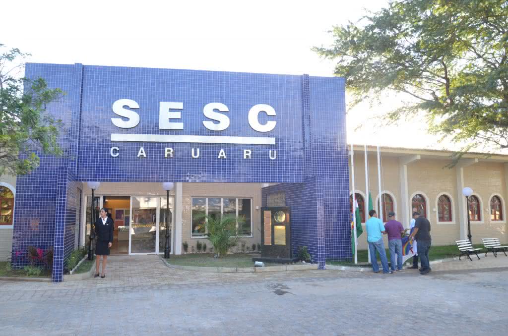 SESC em Caruaru-PE divulga vagas abertas para aulas de natação; inscreva-se!