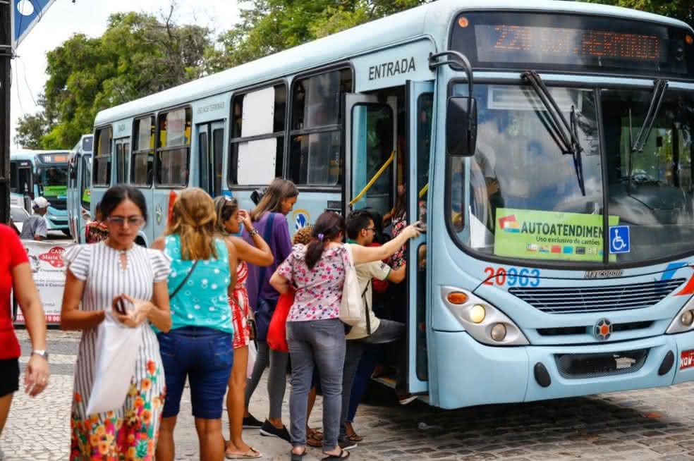 MP do Ceará ordena retorno de 100% da frota de ônibus em até 72 horas