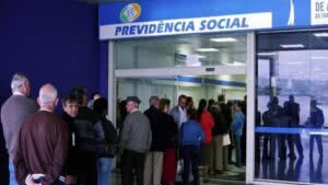 Afinal, a aposentadoria do INSS vai ter 14º salário? Saiba DETALHES aqui