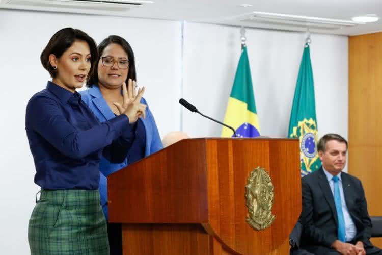 Bolsonaro lança decreto de educação para alunos com deficiência