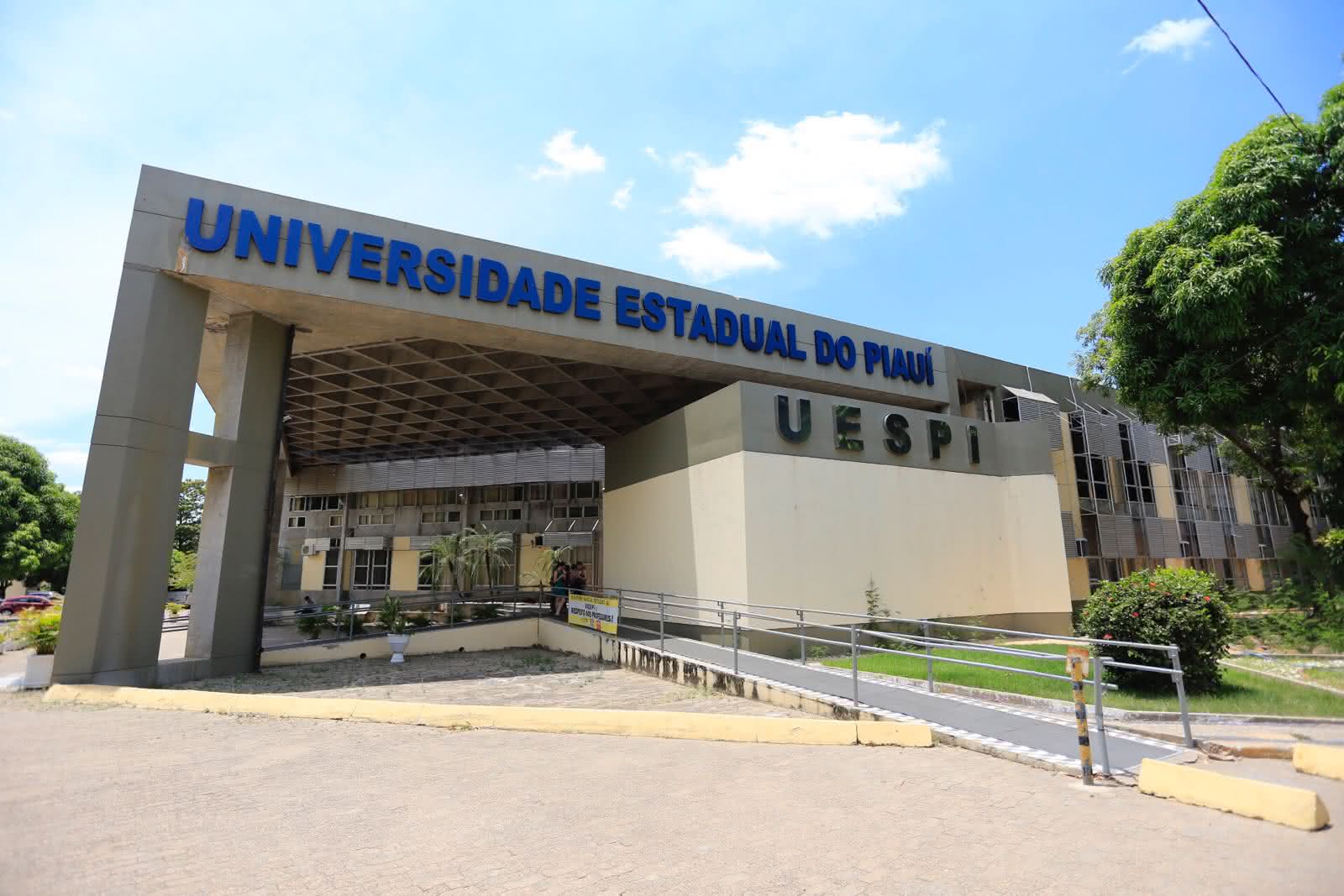 Universidade Estadual do Piauí disponibiliza 1000 tablets aos estudantes da instituição