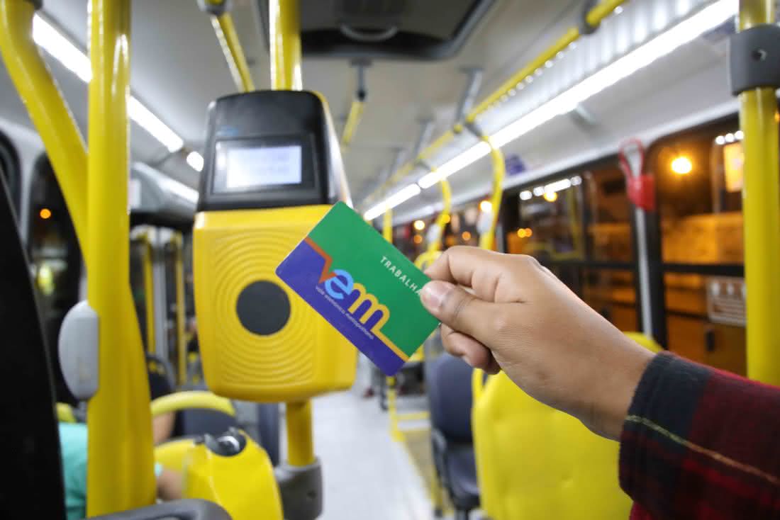 Recife anuncia distribuição do Cartão Vem Comum no município