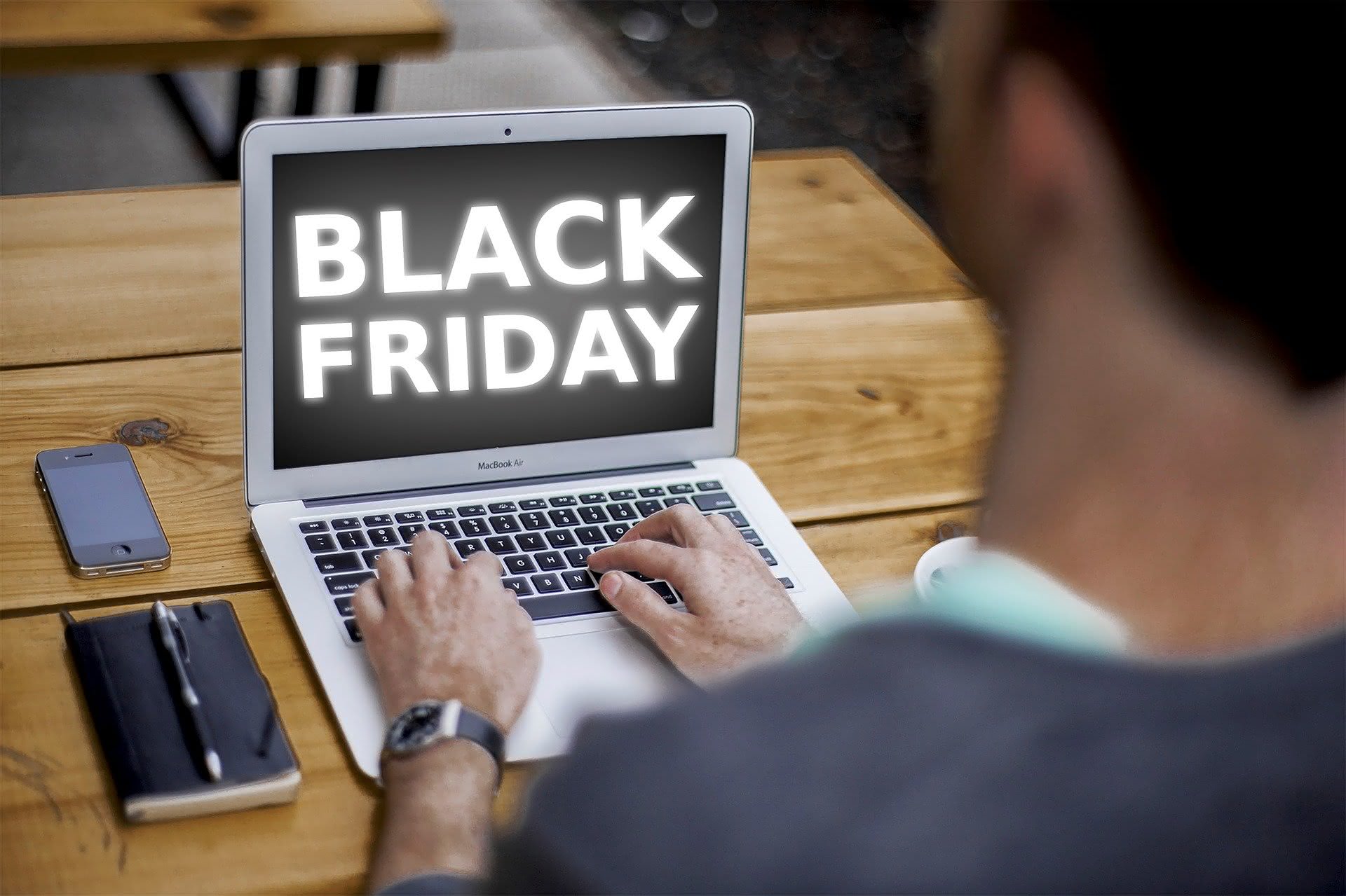 Black Friday 2020: Saiba como NÃO cair em golpes ao fazer compras na internet