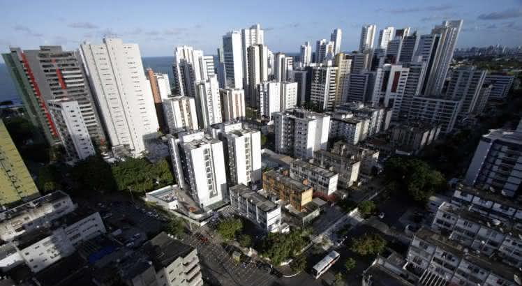 Recife já arrecadou R$ 3 milhões com o IPTU 2021 para custear despesas com a COVID-19 (Imagem: Ricardo B. Labastier/Acervo JC)