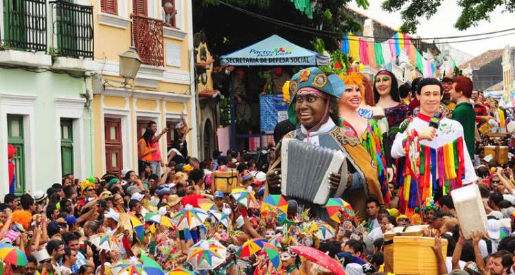 Carnaval 2021: Pernambuco toma decisão sobre festa e feriado (Imagem: Reprodução/Google)