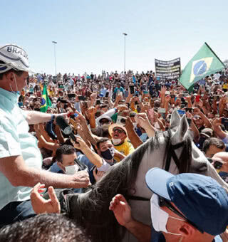 Grupos religiosos pedem impeachment de Bolsonaro por 'desprezo' à pandemia