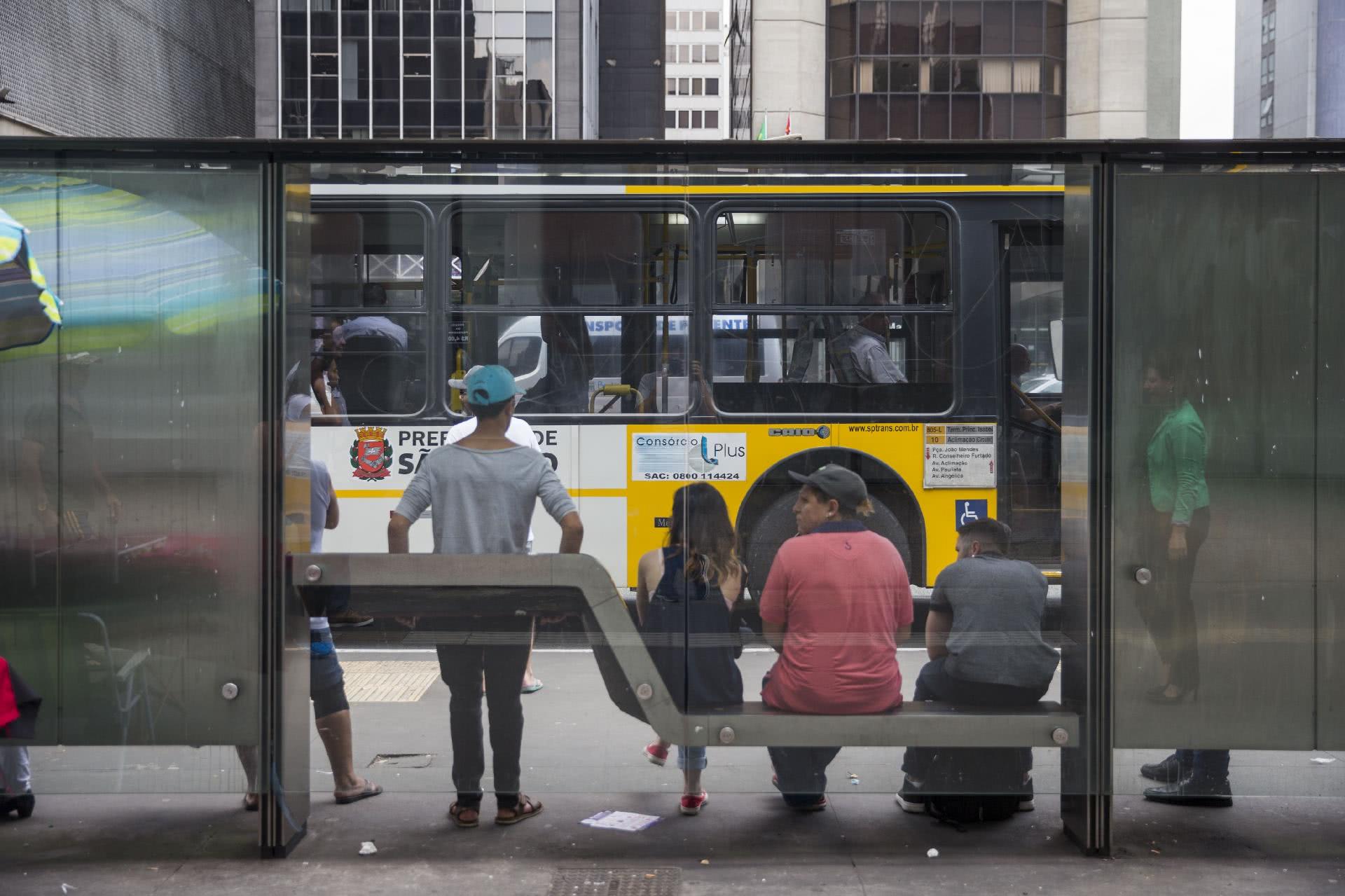 Tarifas de ônibus sofrem reajuste a partir de fevereiro no Grande Recife