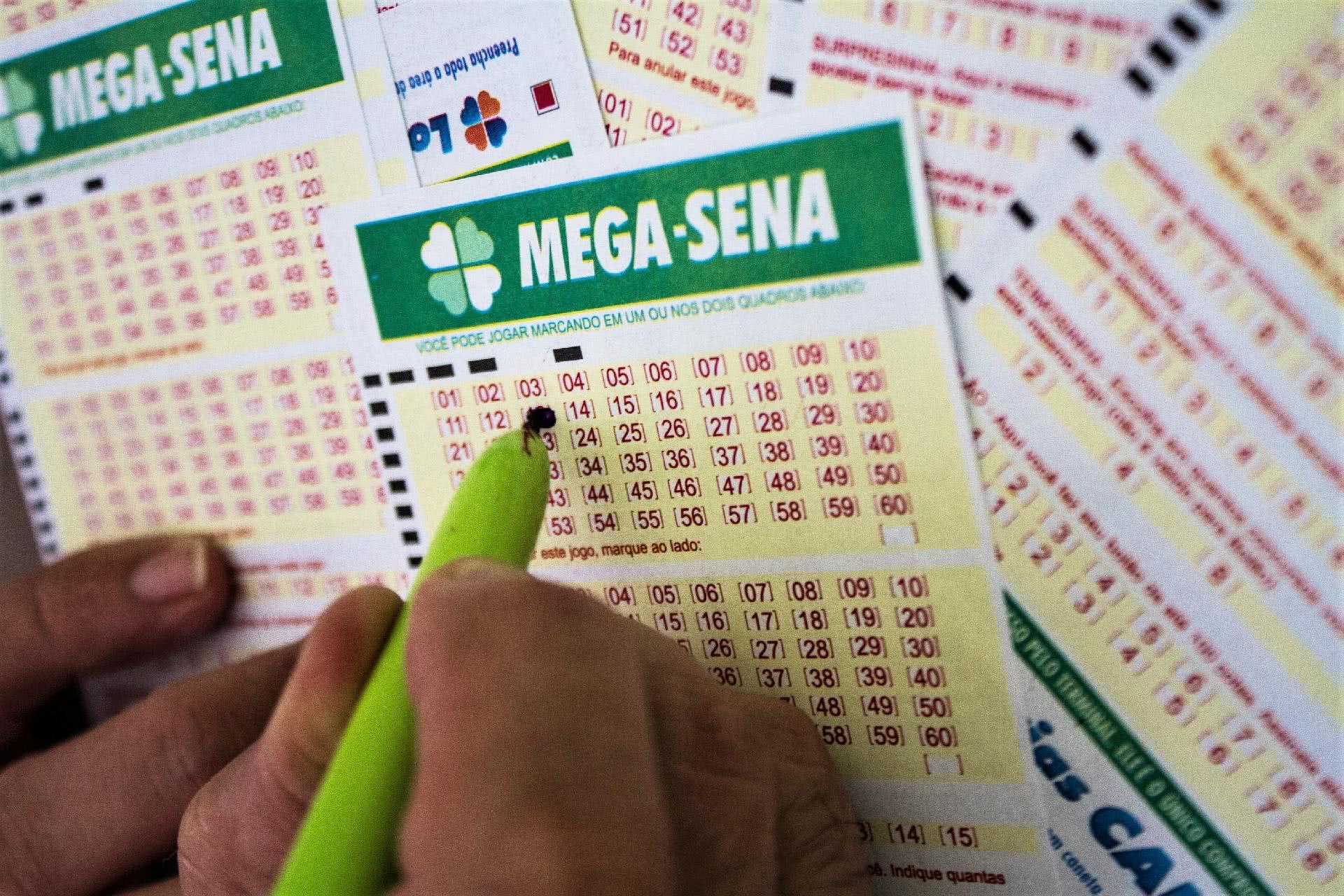 Prêmio da Mega-Sena acumula e sorteia R$ 4 milhões; saiba como jogar