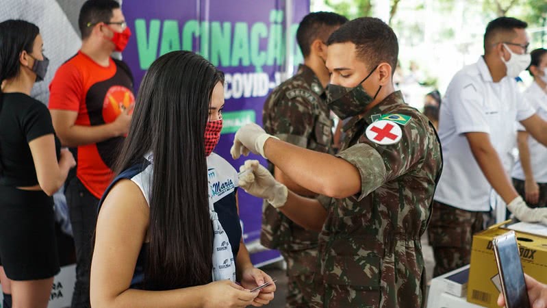 Macapá vacina jovens entre 20 e 21 anos sem agendamento nesta quarta