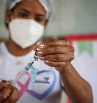 Salvador BA começa vacinar pessoas acima de 25 anos nesta quarta (11)