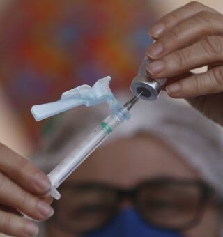 Salvador BA suspende 1ª dose da vacina contra Covid-19 nesta terça (17) (Foto: Reprodução Google)