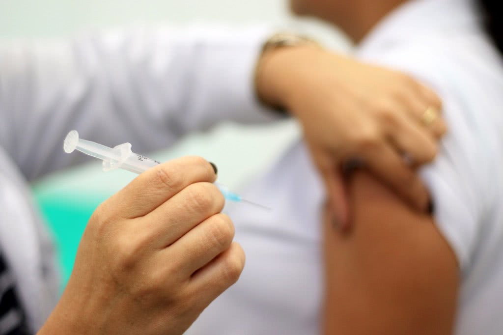 Jaboatão agenda vacinação contra Covid para pessoas a partir de 22 anos
