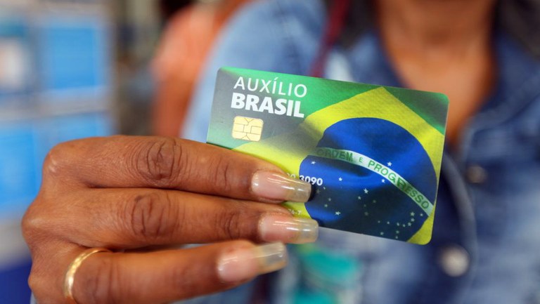 Auxílio Brasil: Como se Cadastrar e Quem tem Direito ao benefício