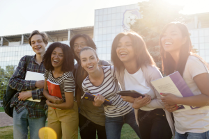 Conheça o Programa que Garante Ajuda Financeira Mensal para Jovens de baixa Renda